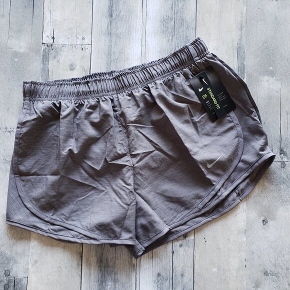 NWT - Nike Women's Light Heather Grey Tempo Brief-Lined Running Short - Size M - Picture 2 of 3